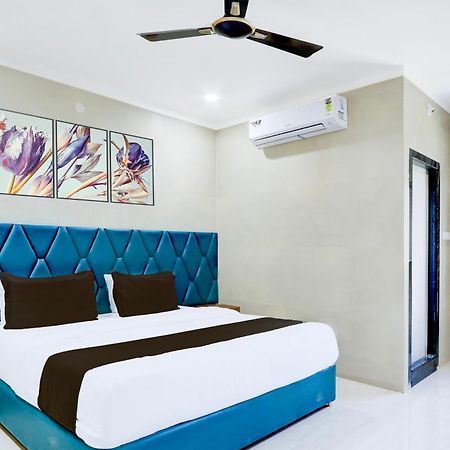 Hotel O Pr Grand Khammam Eksteriør billede
