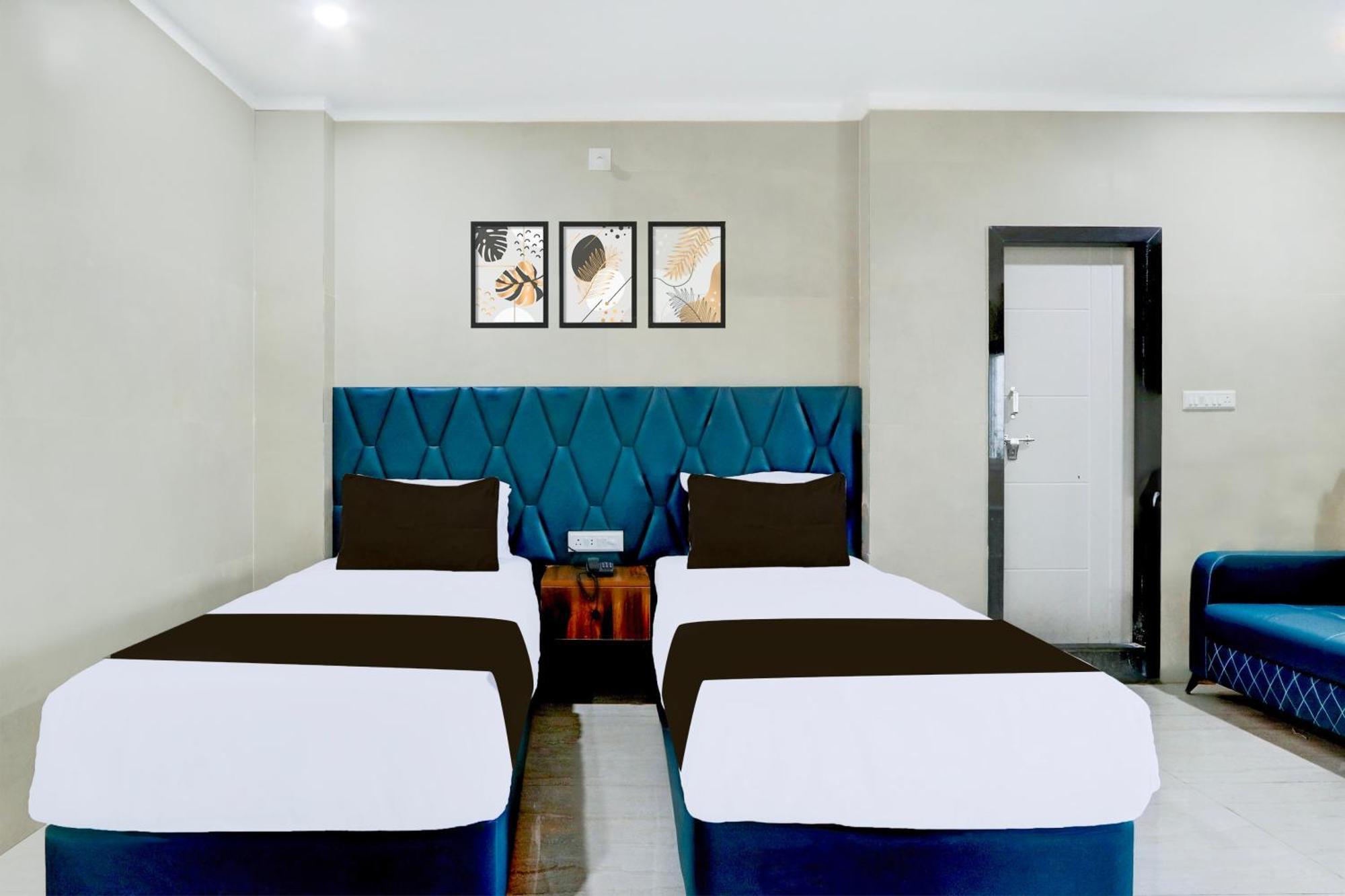 Hotel O Pr Grand Khammam Eksteriør billede