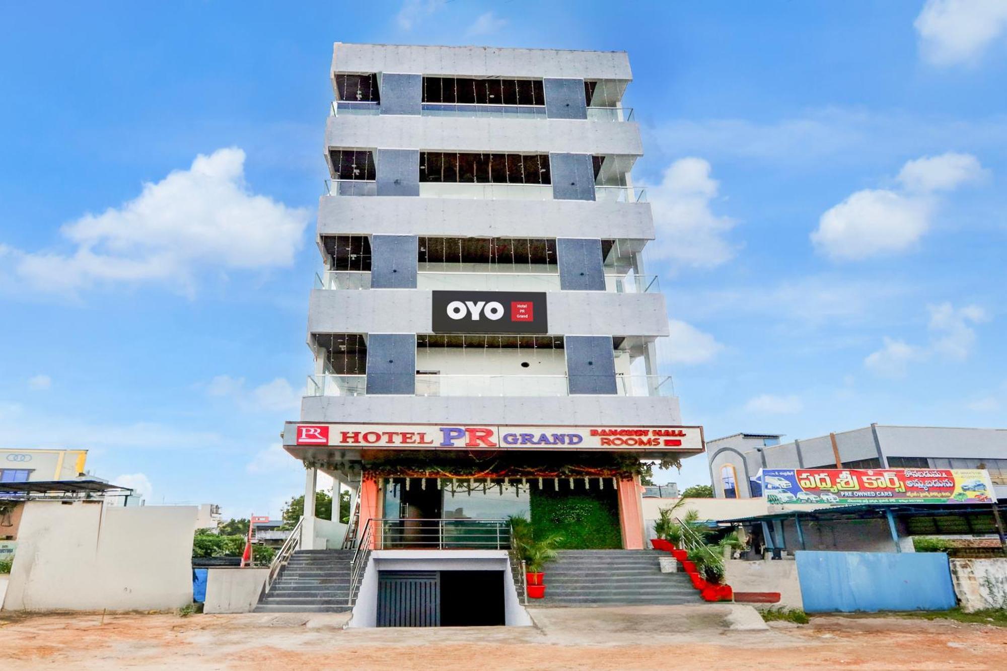 Hotel O Pr Grand Khammam Eksteriør billede