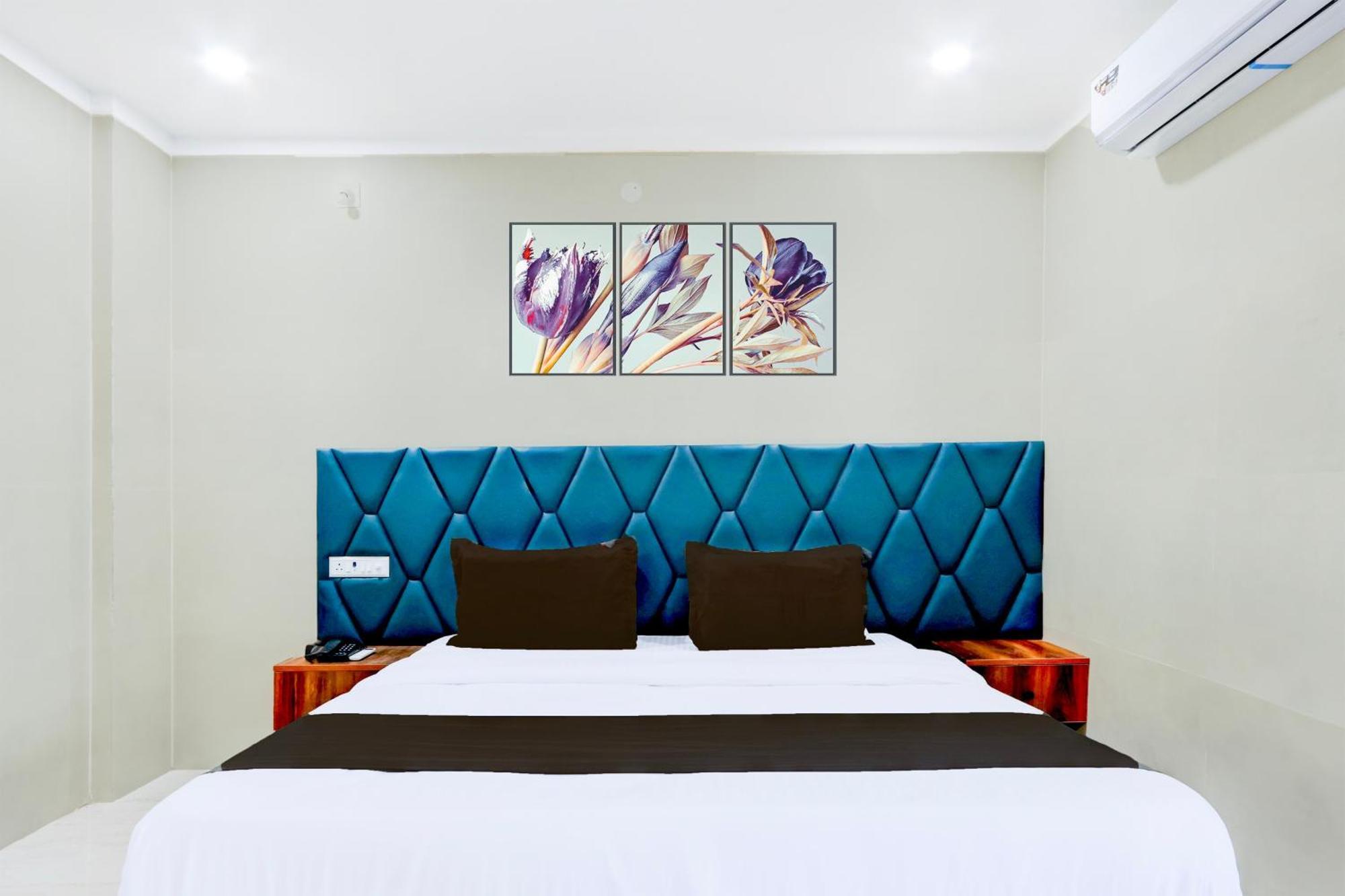 Hotel O Pr Grand Khammam Eksteriør billede